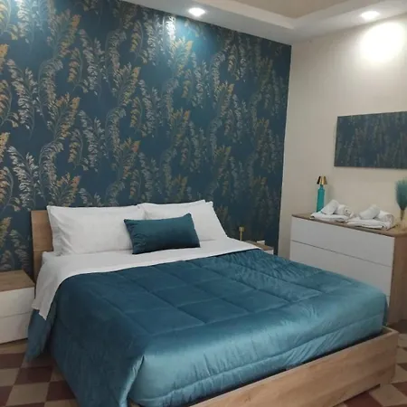 Il Palazzo Dei Normanni Мотта-Сант'Анастазия