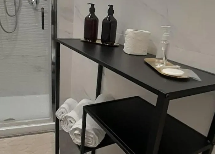 Il Palazzo Dei Normanni Apartamento Motta SantʼAnastasia