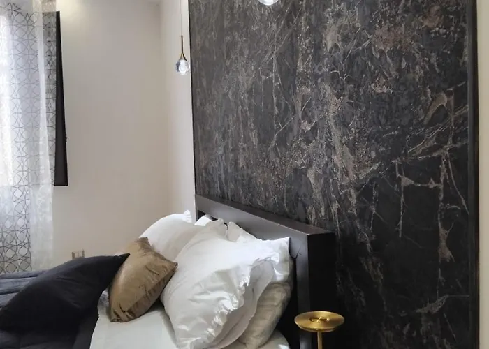 Il Palazzo Dei Normanni Apartamento Motta SantʼAnastasia